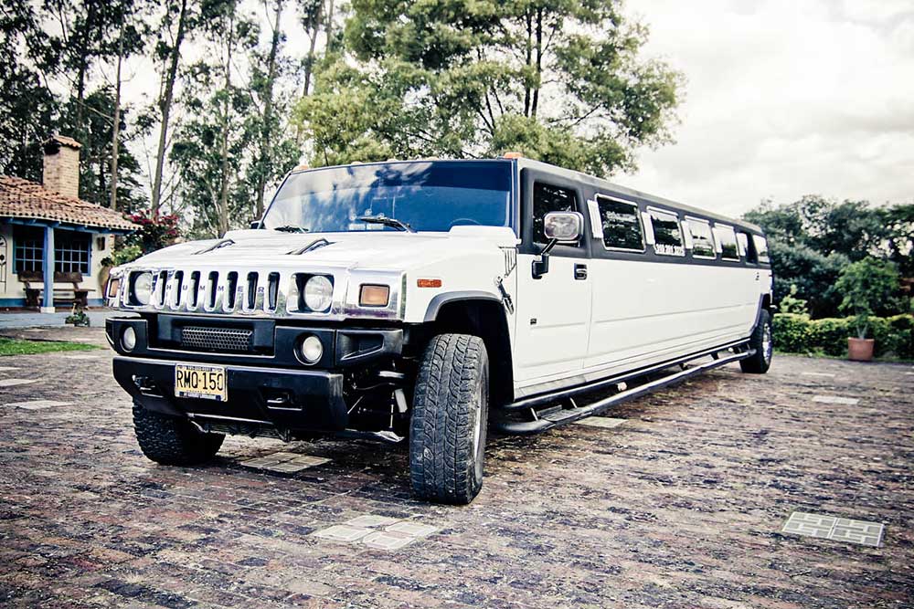 Limosinas HUMMER de Colombia | It's HUMMER Time!